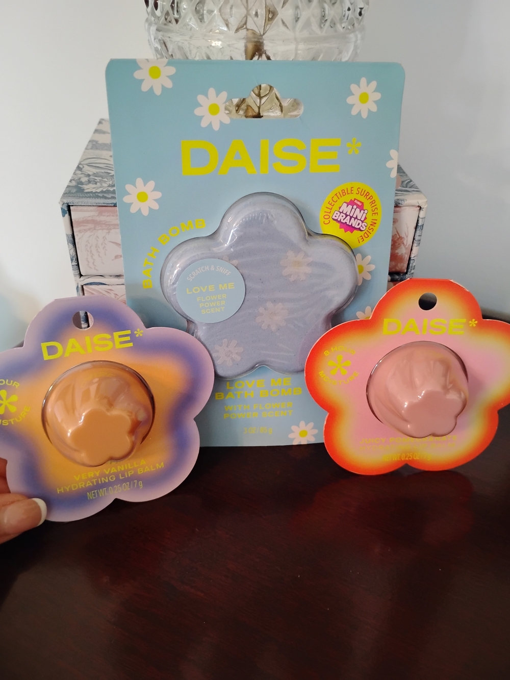 Daise Set: Bath Bomb & 2 Lip Balms